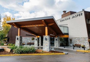 Chateau Jasper Hotel