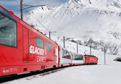 Classic Glacier Express at Christmas Classic Glacier Express at Christmas